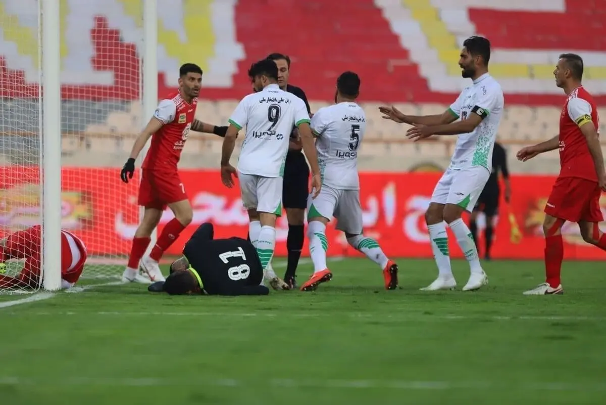 عبدالله حسینی: سعید آقایی دروغگو است، من اصلا فحاشی نکردم!