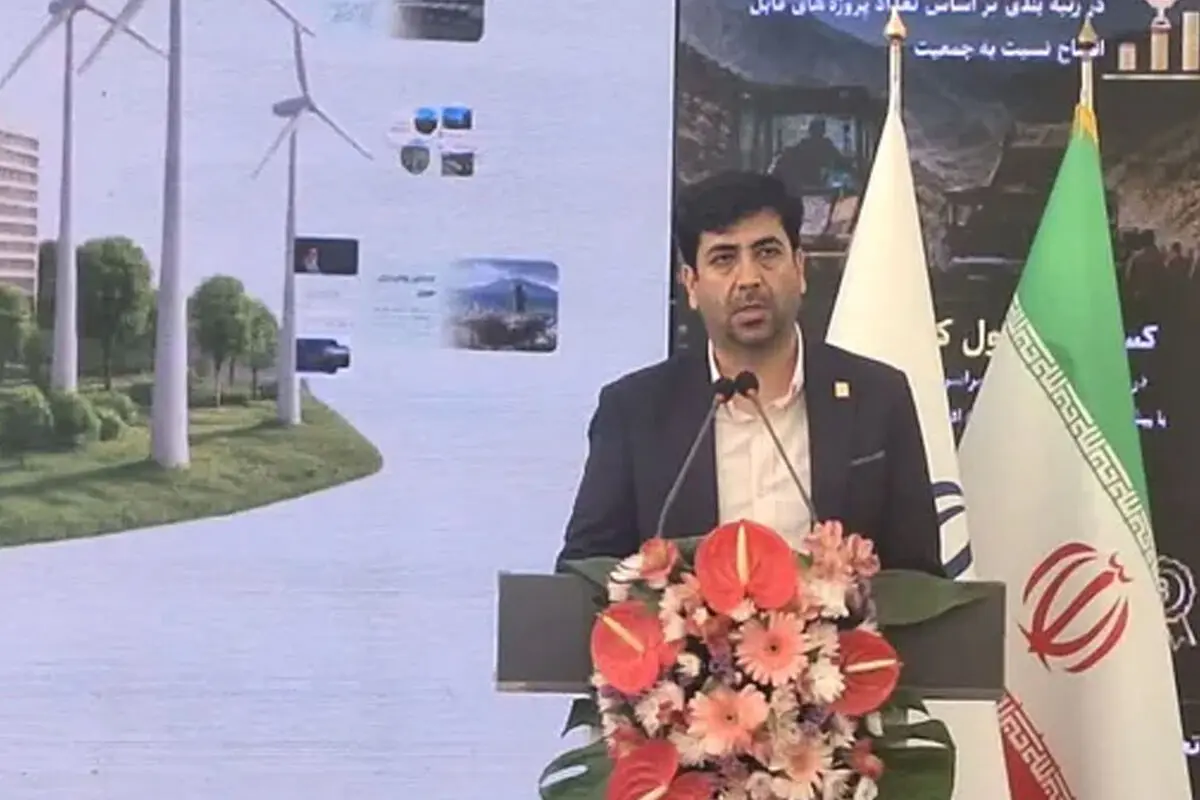 ورود ۶۷ دستگاه جدید به ناوگان شهری قزوین/ از نردبان ۶۴ متری آتش‌نشانی تا نوسازی تاکسی‌ها