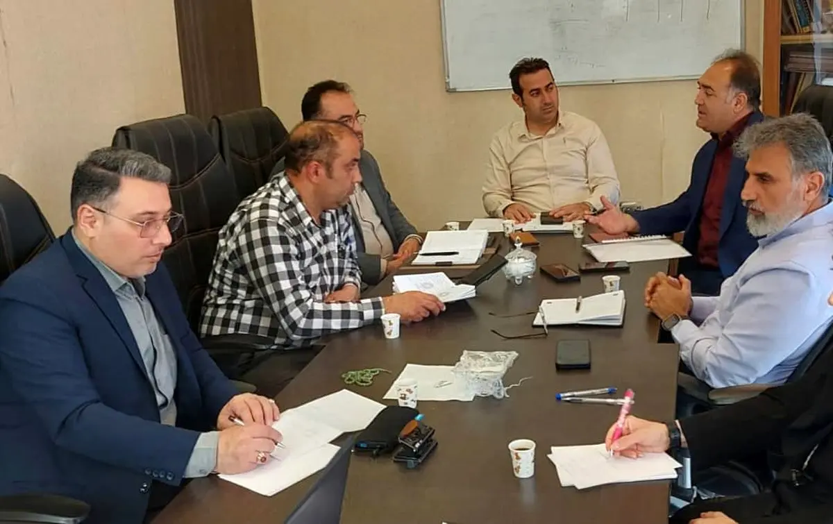 بررسی راهکارهای توسعه گردشگری صنعت نفت در منطقه آزاد اروند