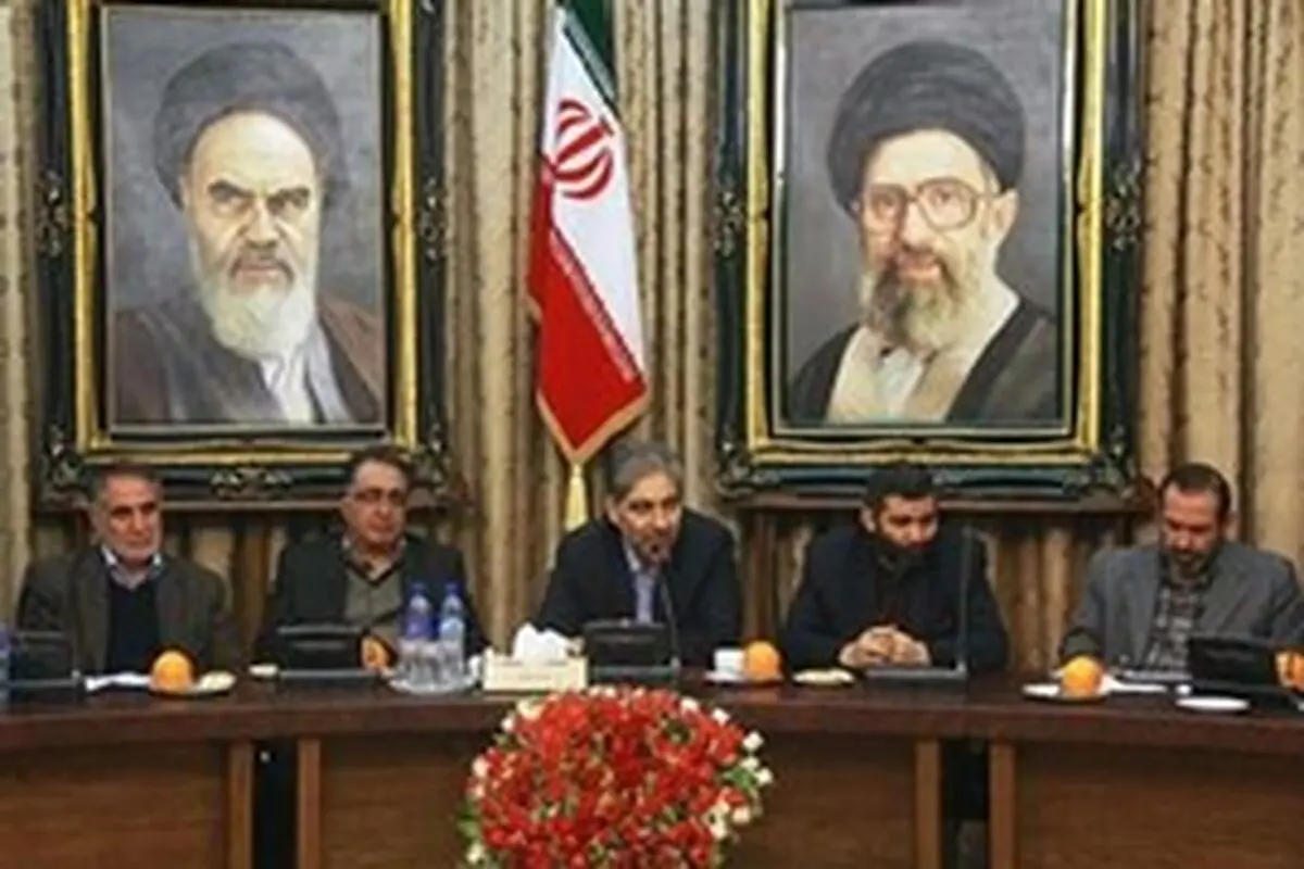 اهالی صنعت، تجارت و فرهنگ، پایه‌های اقتصاد مقاومتی و توسعه آذربایجان شرقی هستند
