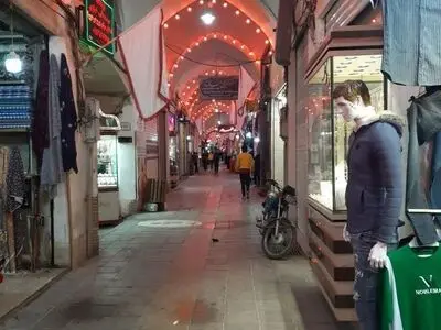  ممنوعیت حضور دست‌فروشان در راسته اصلی بازار کاشان