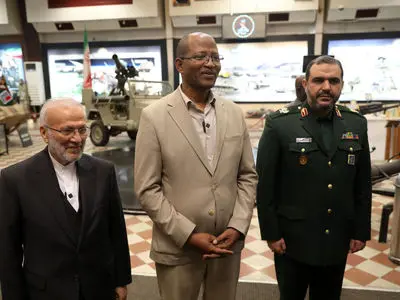 دستاوردهای فناورانه و دفاعی ایران پیش چشم مقامات دروازه آفریقا