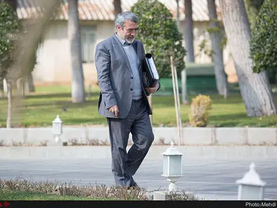 طرح سوال ملی از وزیر کشور