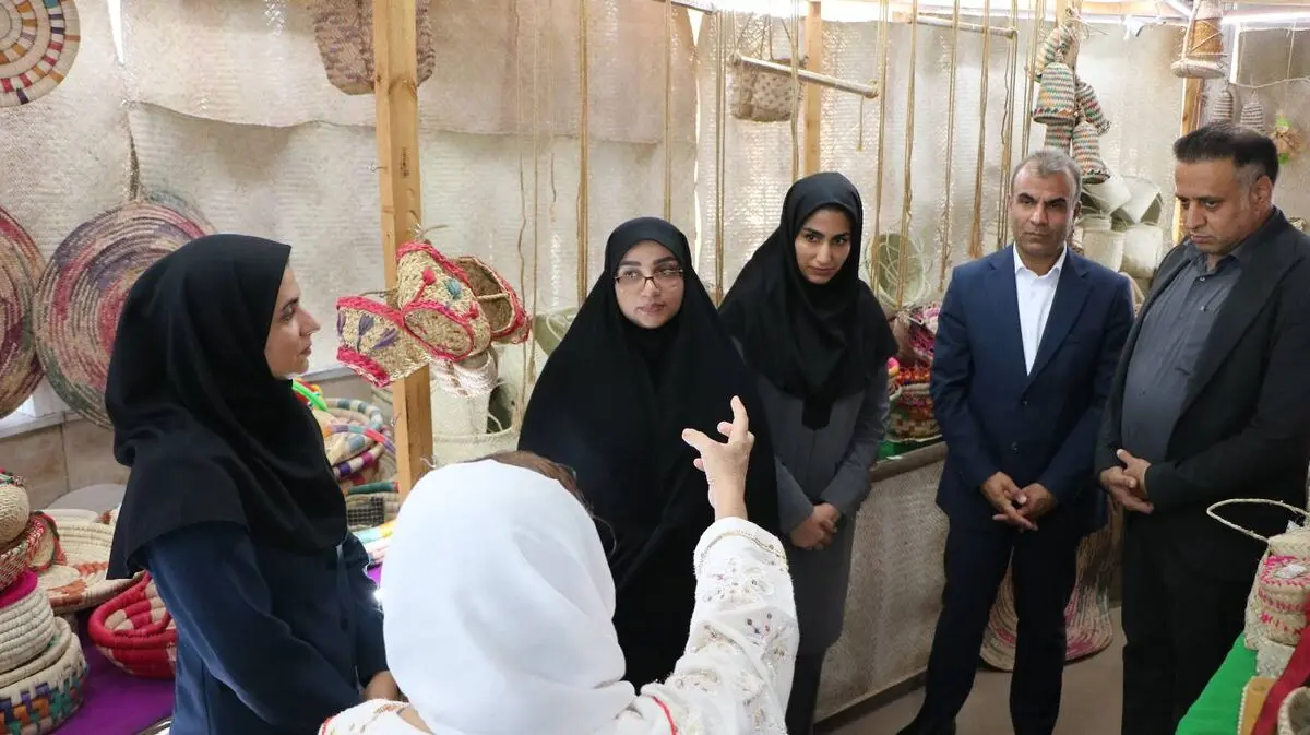 رونمایی از طرح ملی «هزار میدان، هزار بازار» در هرمزگان؛ تجلی اقتصاد مقاومتی با افتتاح ۱۶۸ غرفه مشاغل خانگی