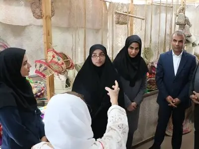 رونمایی از طرح ملی «هزار میدان، هزار بازار» در هرمزگان؛ تجلی اقتصاد مقاومتی با افتتاح ۱۶۸ غرفه مشاغل خانگی