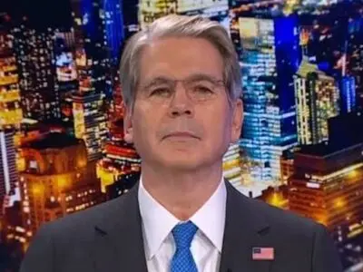 وزیر خزانه‌داری آمریکا: ایرلاین‌های ایران طی دو روز آینده از کار می‌افتند