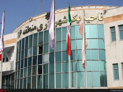 آقای پرستویی سری به محله بچگی‌هایتان بزنید/به خاطر سلامت مردم کار غیرقانونی هم انجام می‌دهیم
