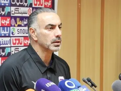 محرومیت محمود فکری بخشیده شد