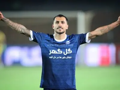 خداحافظی بازیکن جدید پرسپولیس از تیم قبلی (عکس)