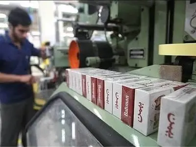 کارخانه دخانیات خوی در آستانه تعطیلی کامل/ صدها کارگر در انتظار تصمیم مسئولان هستند