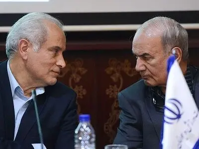 آخرین وضعیت استقلال و پرسپولیس از زبان سجادی/ معرفی سرمربی آبی‌ها تا هفته آینده