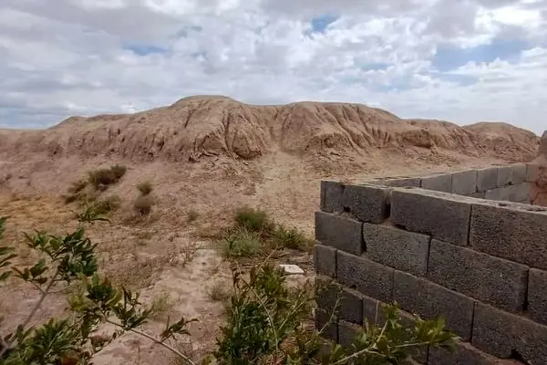 وجود بیش از ۶۰۰ تپه ۵ هزارساله در استان سمنان/ مدیران استانی: انجام کاوش به دلیل نبود برنامه حفاظت امکانپذیر نیست