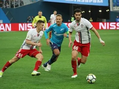 پیروزی شش امتیازی آمکار با پاس گل عزت اللهی