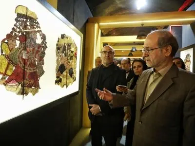 دو کتاب و یک موزه رونمایی شد