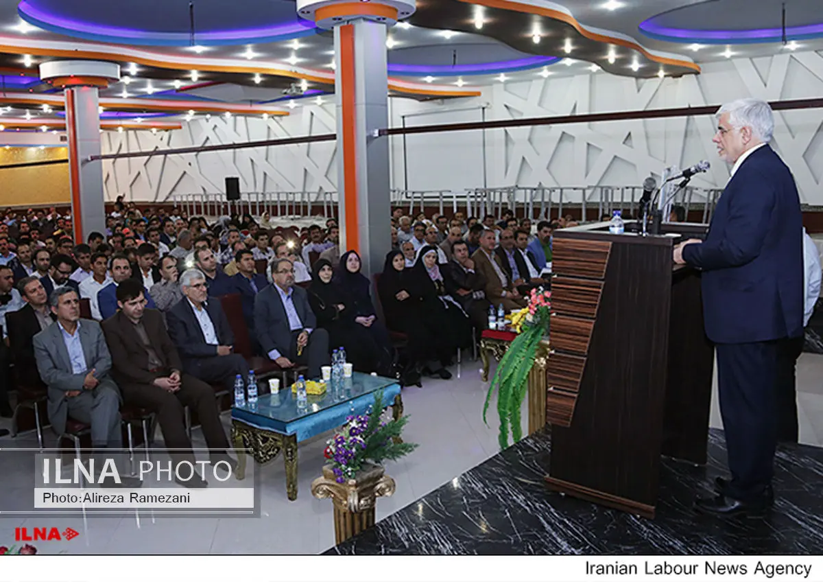 منتقدان اندک انصافی داشتند٬ از مذاکره کنندگان قدردانی میکردند