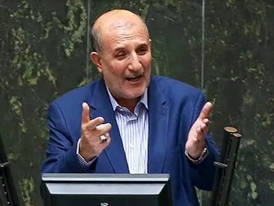چک‌های میلیونی صاحبان صنایع در معرض برگشت خوردن است/ با وام یک میلیون تومانی نمی‌توان پاسخگوی نیاز مردم بود/ ابلاغ پروتکل‌های بهداشتی برای جلوگیری از رکود اقتصادی
