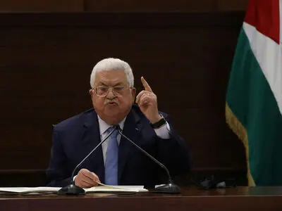 محمود عباس با سفیر فلسطین در بحرین دیدار کرد

