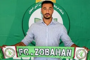 علی آزادمنش به ذوب آهن پیوست