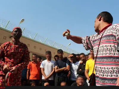 سه سارق در تئاترشهر/اولین اجرای مددجویان زندان در جشنواره 