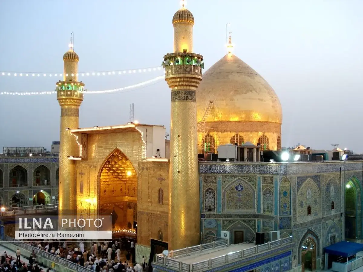 طلاکاری گنبد حرم مطهر امام علی (ع) مرمت می‌شود