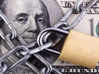 هر دولتی بیاید، چاره‌ای جز سیاست انقباضی ندارد/ تامین نقدینگی برخی بنگاه‌ها از بازار سیاه