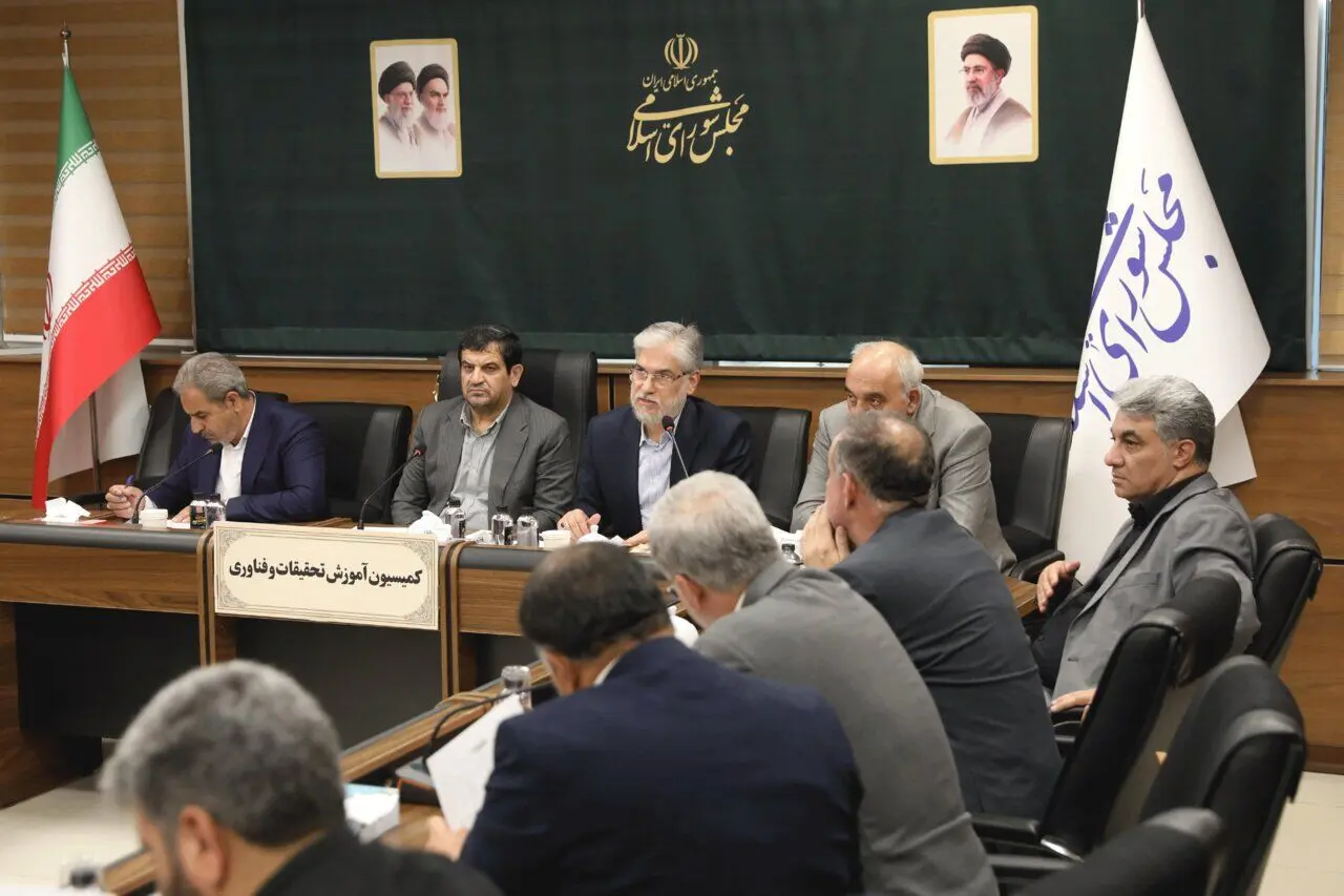 در نشست کمیسیون آموزش مطرح شد؛