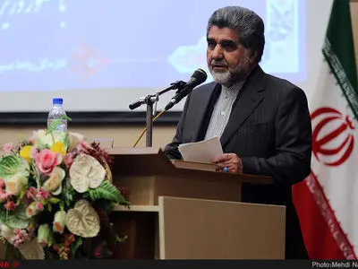در چهار سال گذشته هیچ کنسرتی در تهران لغو نشد/هرگز داخل دانشگاه نشدیم/با ۵ میلیون متر مکعب کسری آب مواجهیم/نباید روی پیشانی نظام حتی یک خط بیفتد