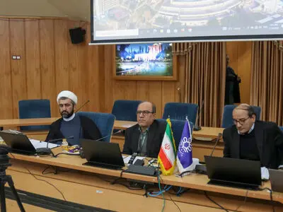 برای رسیدن به دموکراسی هیچ‌جا بهتر و معتبرتر از دانشگاه نیست