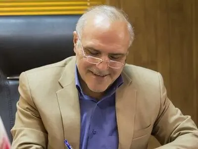 پارس خودرو با فدراسیون موتورسواری و اتومبیلرانی تفاهمنامه امضا می کند