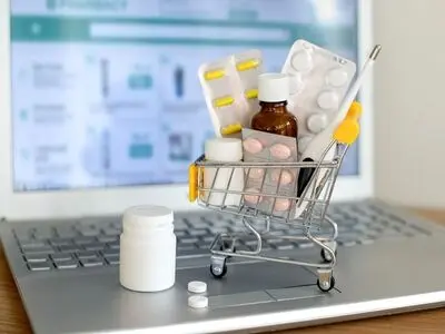 نگرانی‌های مجلس نسبت به فروش اینترنتی دارو / نظارت تخصصی بر پلتفرم‌های عرضه دارو ضروری است