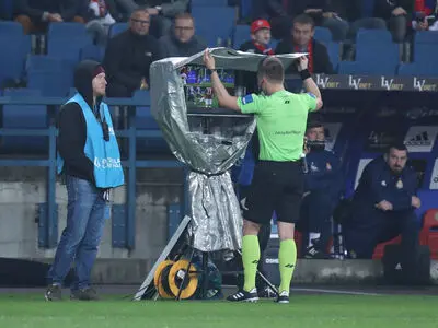استقلال و پرسپولیس VAR را به فوتبال ایران می‌آورند