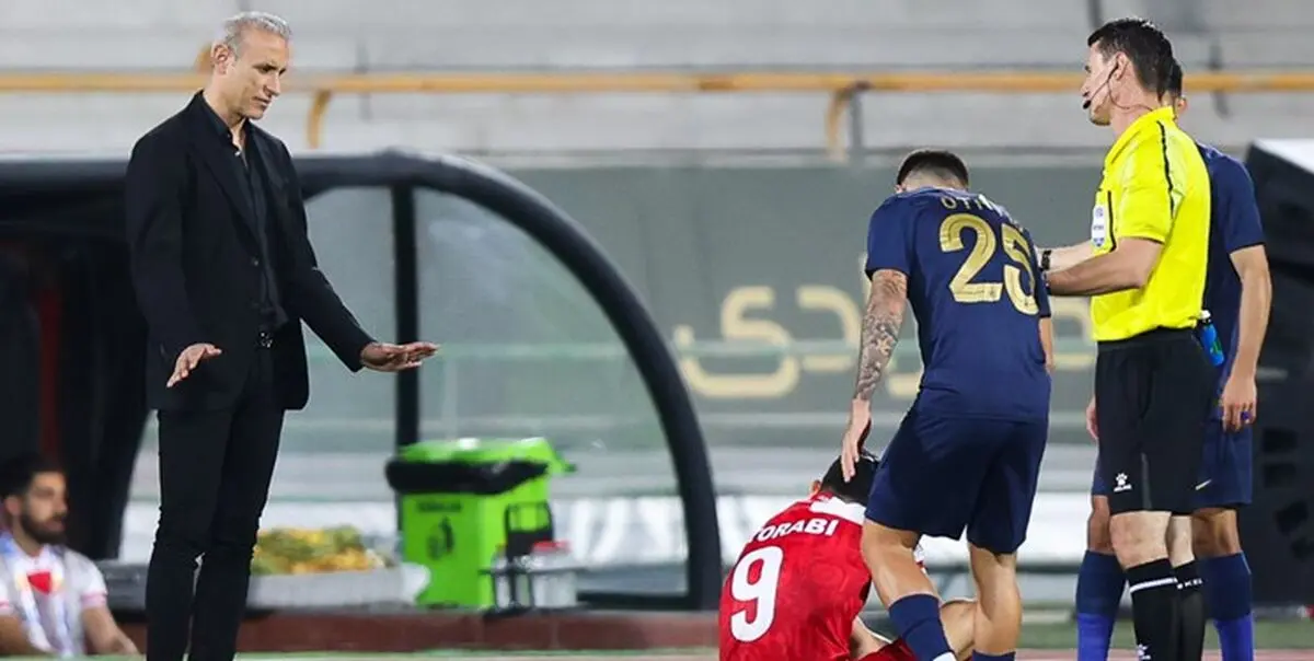 تساوی پرسپولیس مقابل النصر در پایان نیمه اول 
