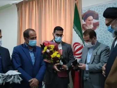 تقدیم هدایای رهبری به ورزشکار پارا اُلمپیکی بویراحمدی 