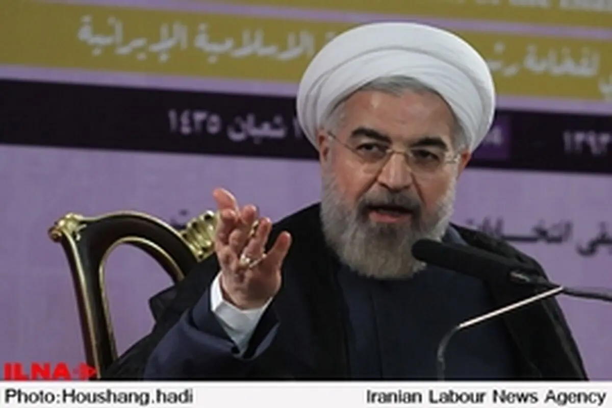 شعار دادن را همه بلدند / آماده ایم از آبروی خود برای ساختن کشور استفاده کنیم