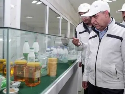 استاندار: تولیدکنندگان آذربایجان شرقی در هر شرایطی پای کار هستند