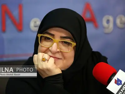 نشست سخنگوی دولت به دلیل بد شدن‌ حال‌ فاطمه‌ مهاجرانی قطع شد/فیلم