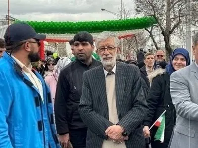 حضور حداد عادل در راهپیمایی ۲۲ بهمن