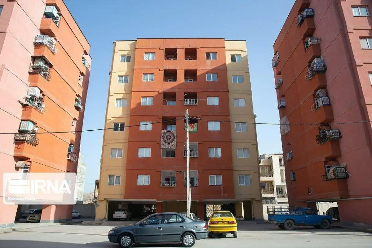 ساخت مسکن کارگران اولویت مسئولان باشد