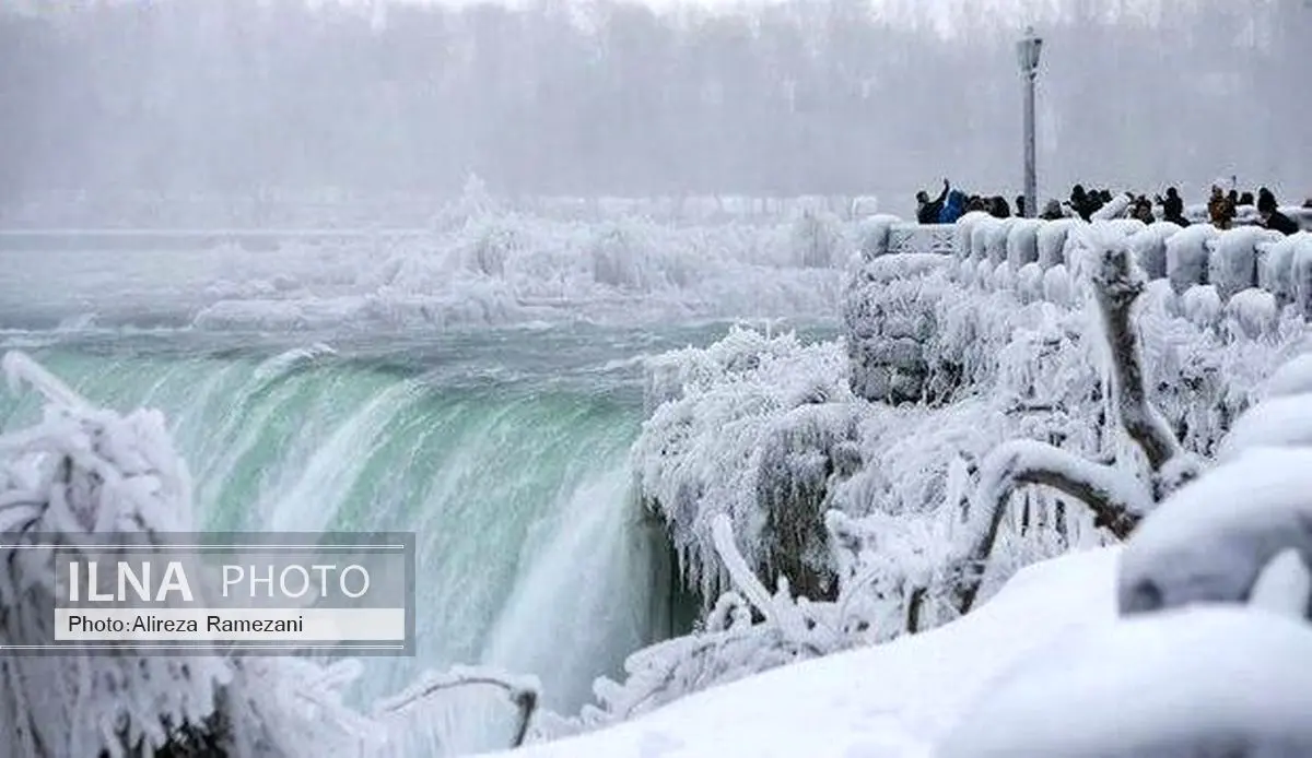 نیاگارا بزرگترین آبشار جهان یخ زد! / عکس