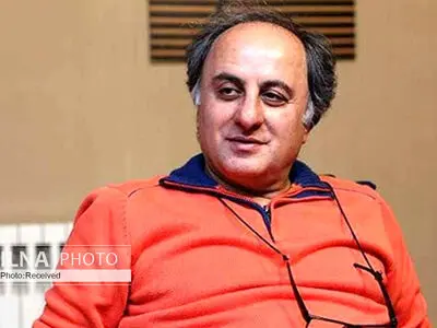 بزرگترین مشکل سینما این است که عده‌ای سفارش‌دهنده هستند/ سینمای ما در دست ارگان‌های دولتی و نظامی است/ سینمای اجتماعی بیشتر گرفتار ماجرا و ژورنالیسم است/ مرا خانه‌نشین کرده‌اند