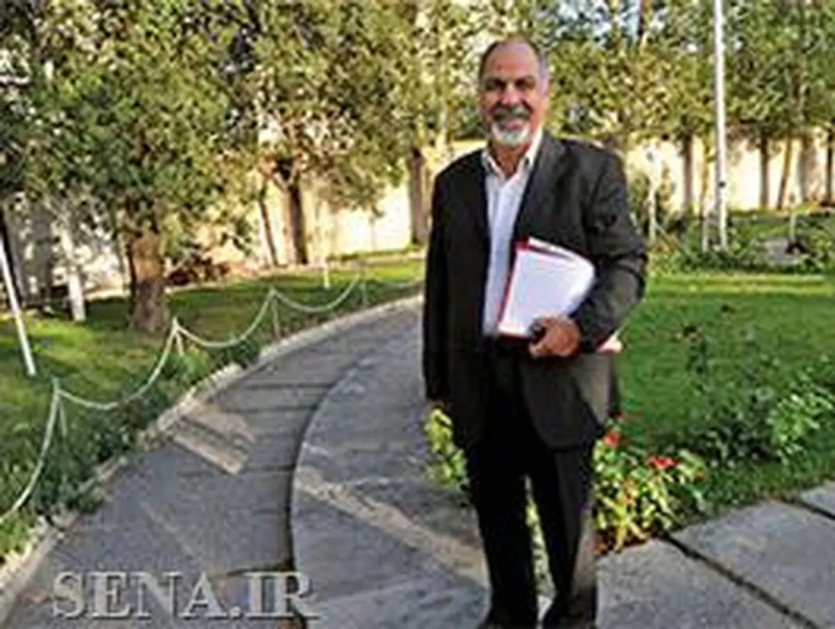 حاشیه‌سازی نامزدهای انتخابات به ضرر اقتصاد کشور است