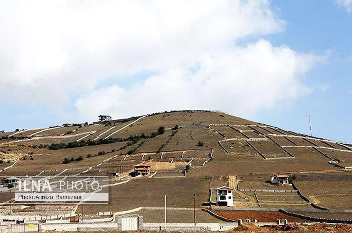 برخی نمایندگان برای زمین‌خواری حامیان مالی‌شان قانونگذاری می‌کنند