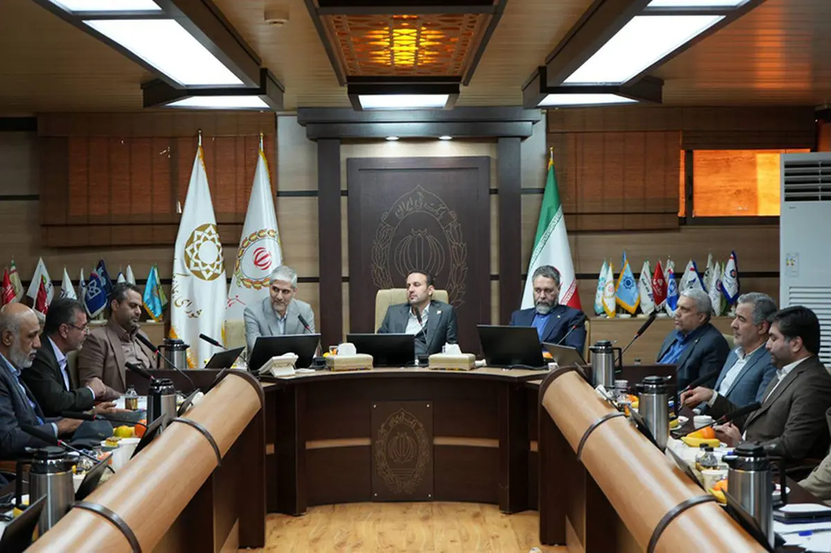 حضور دبیر هیأت عالی گزینش کشور در بانک ملی شعب استان اصفهان