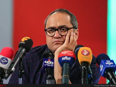رامبد جوان: از کپی «خندوانه» در «۱۰۰۱» دلخور نیستم