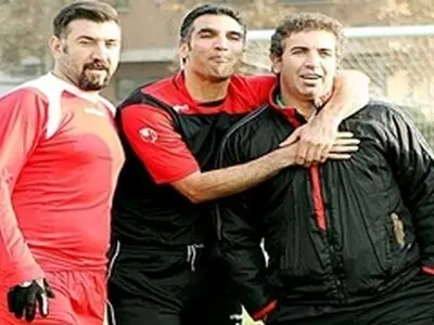 هاشمی‌نسب: جلوی محرمی و محمدخانی جرأت ندارم حرفی از شماره ۸ بزنم