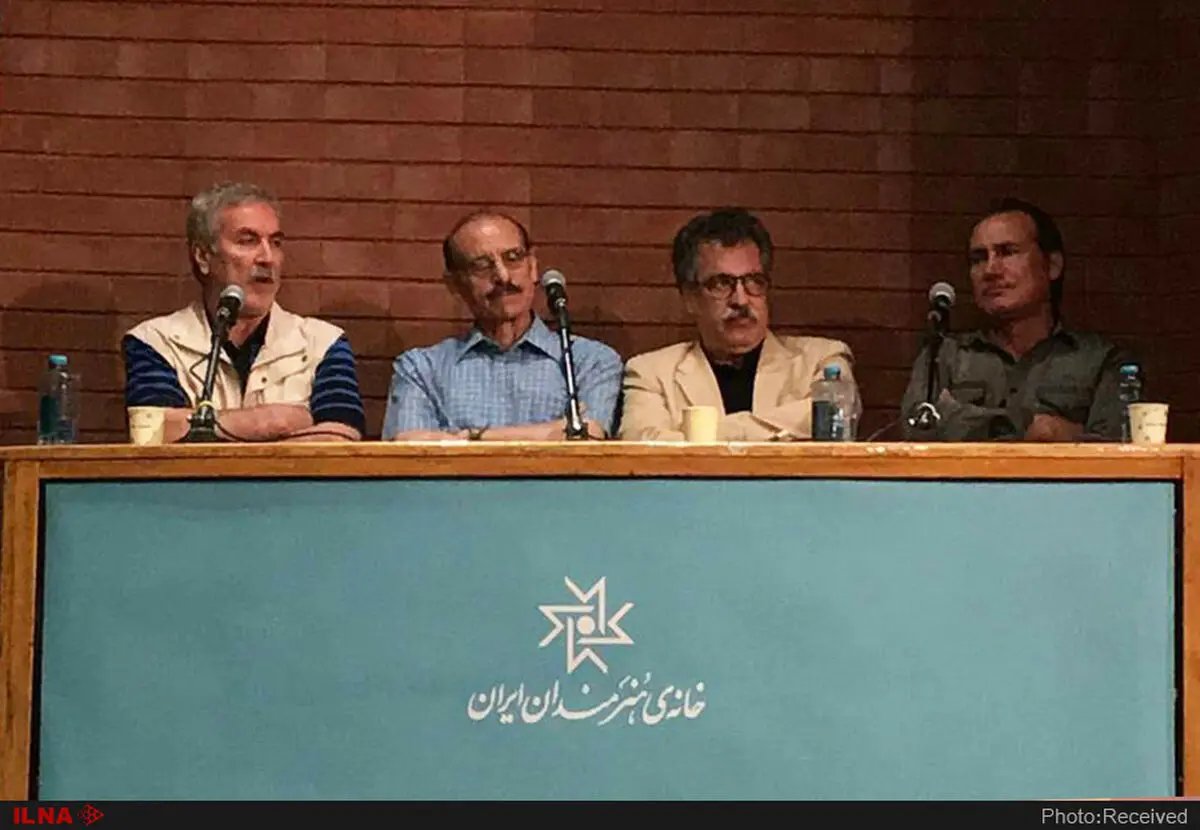 سلیقه تماشاگر در سینما توسط چند نفر تعیین می‌شود/ سینما توسط سیاستمداران هدایت می‌شود نه اهل فرهنگ