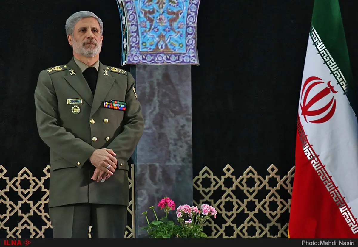 بازدید امیر حاتمی از دانشگاه فرماندهی و ستاد کشور آذربایجان