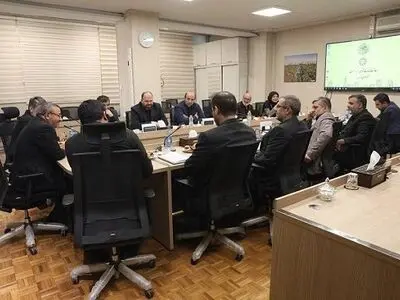 بررسی چگونگی ساماندهی دستفروشان محور چهارراه ولیعصر 