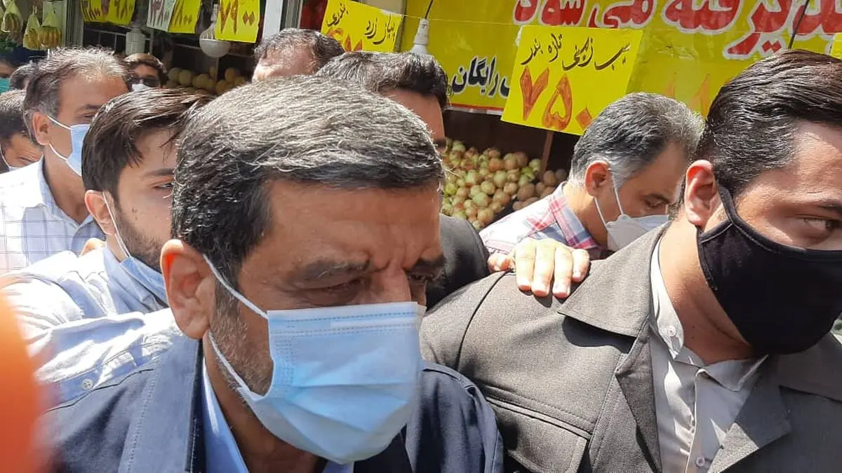 عزت‌الله ضرغامی برای ثبت‌نام در انتخابات ریاست‌جمهوری وارد ستاد انتخابات کشور شد