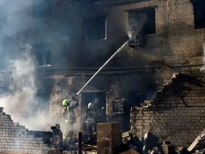 در کنار کارگران ایران بایستیم